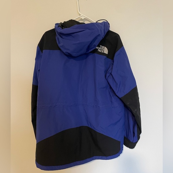 North Face- Women’s Medium - Picture 3 of 3